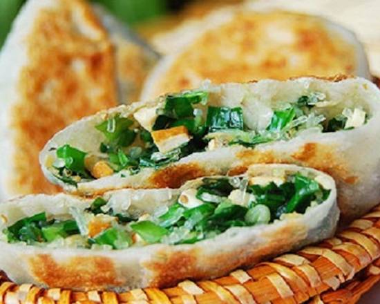 Fried Pancake with Chive and Shrimp (2 pcs) 韭菜盒子
